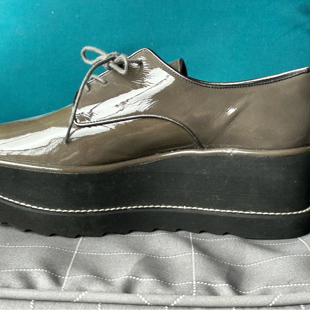Stuart Weisman Glossy Platform Oxford Shoes Size 7 - Picture 5 of 8